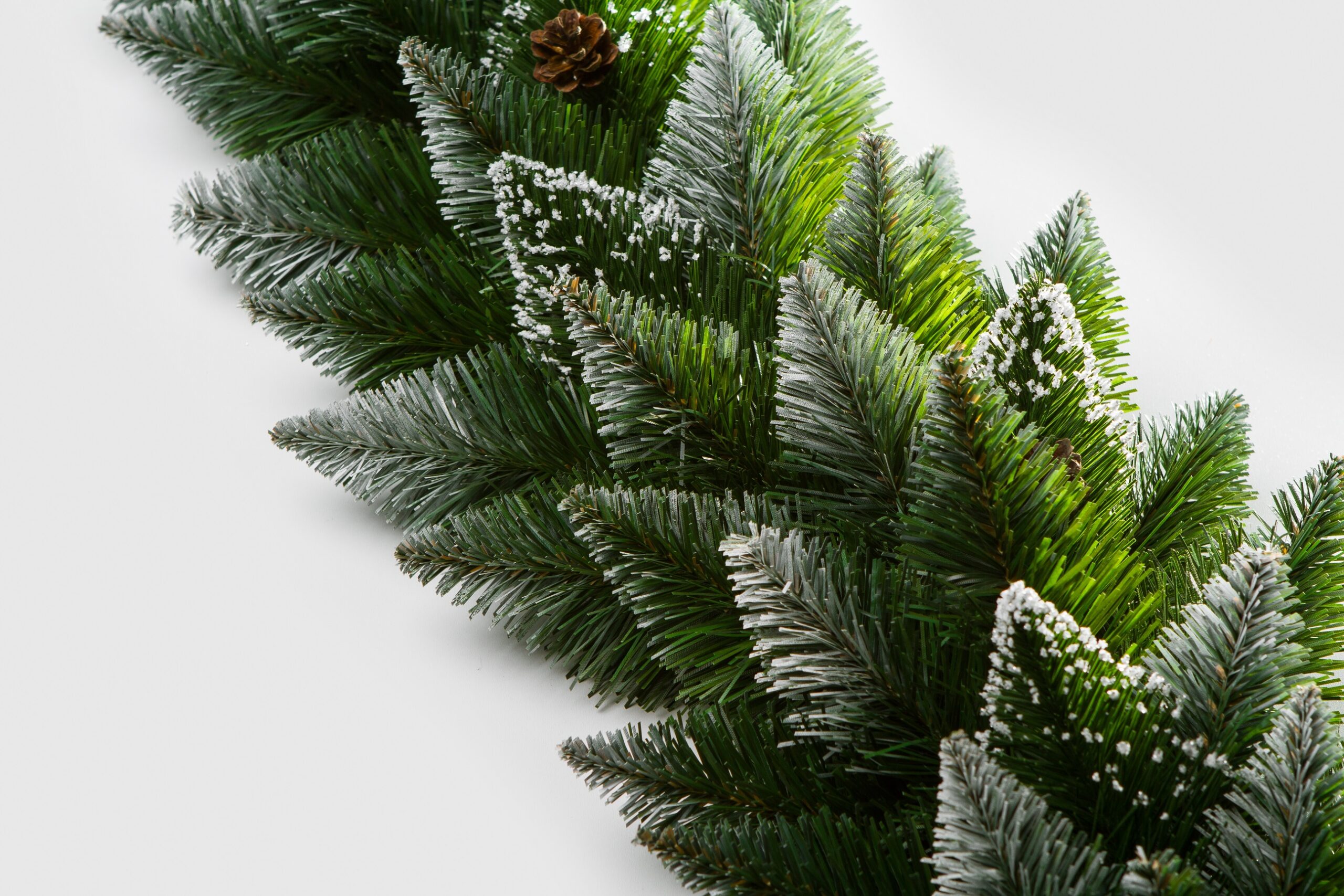 Ամանորյա շղթա, սպիտակ ծայրերով, DIAMOND PINE PVC, 100սմ