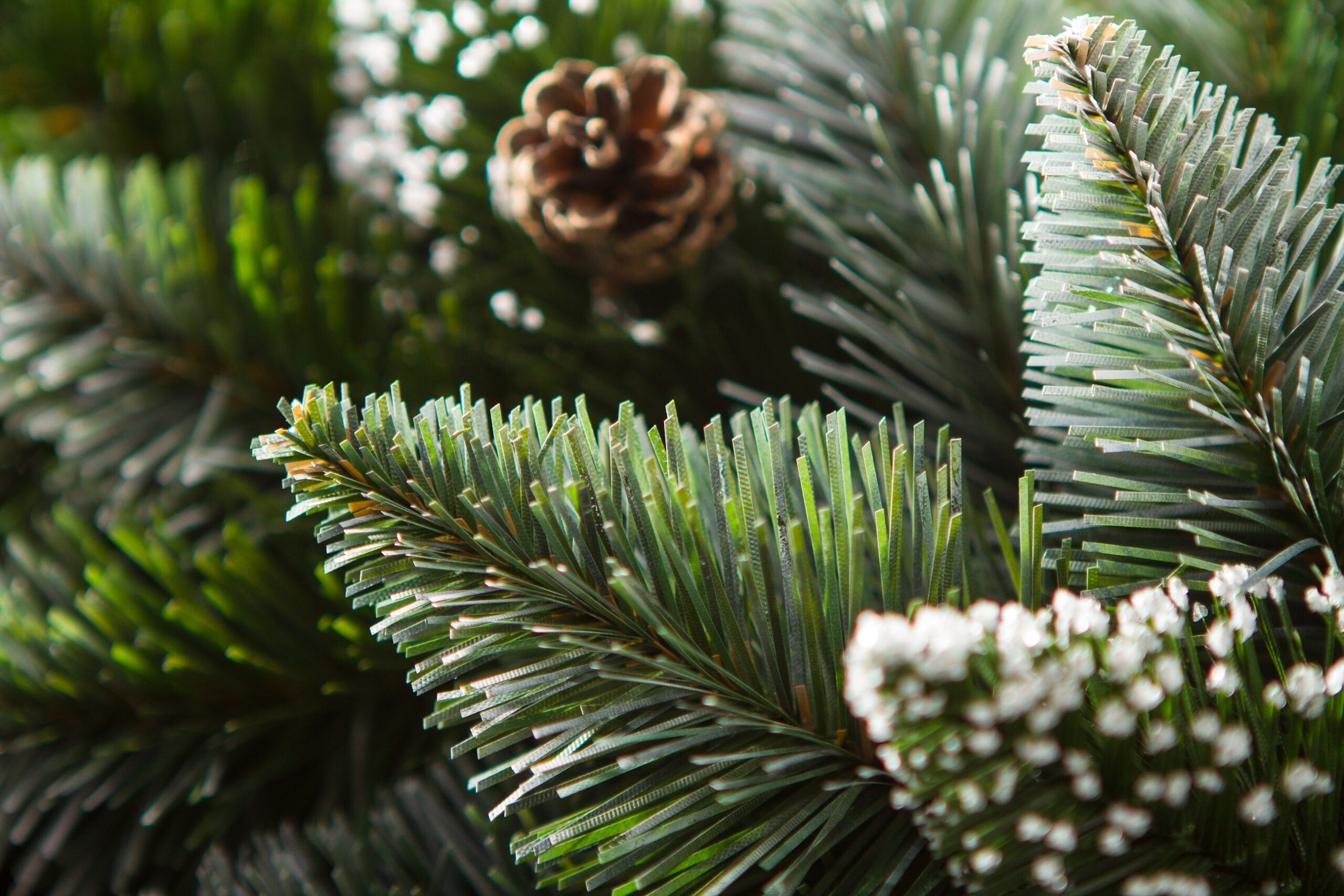 Ամանորյա շղթա, սպիտակ ծայրերով, DIAMOND PINE PVC, 100սմ