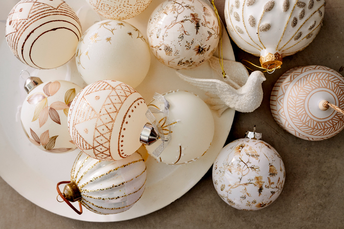 Տոնածառի խաղալիք նկարազարդված ճյուղերով, butterscotch/white, 8սմ